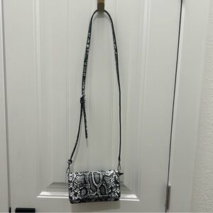 Michael Kors Jetset Crossbody